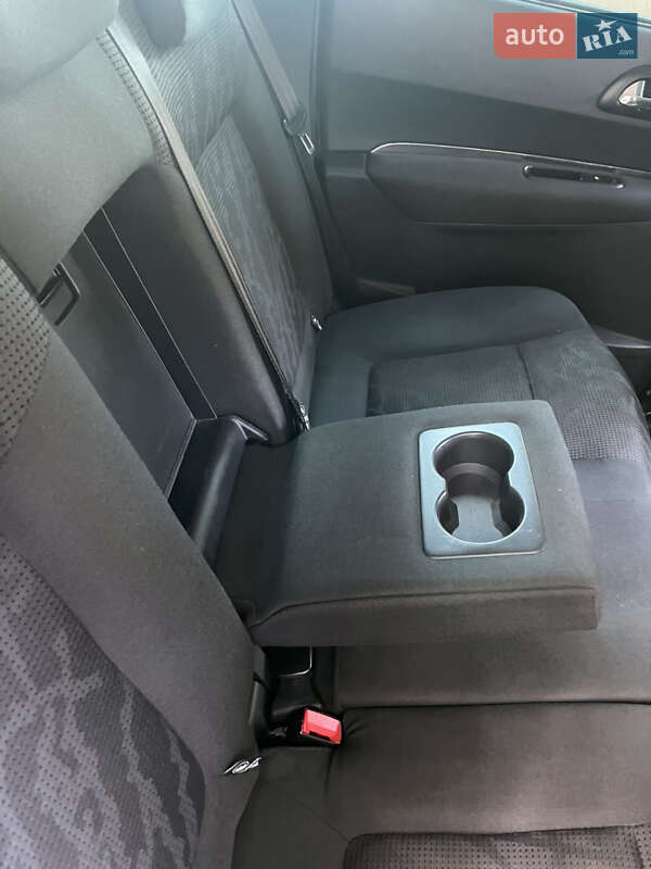 Внедорожник / Кроссовер Peugeot 3008 2012 в Ровно