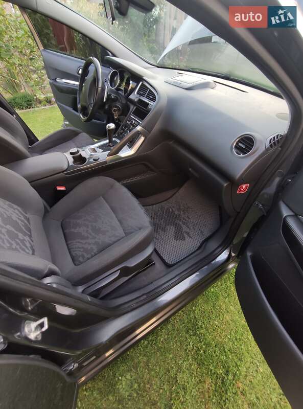 Позашляховик / Кросовер Peugeot 3008 2012 в Пустомитах