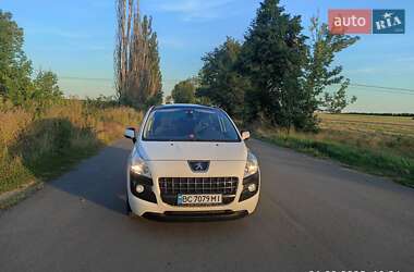 Внедорожник / Кроссовер Peugeot 3008 2012 в Могилев-Подольске