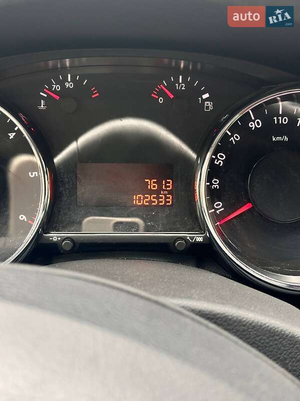 Позашляховик / Кросовер Peugeot 3008 2011 в Харкові