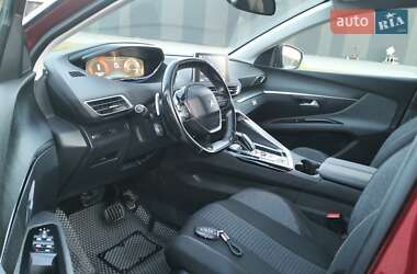 Внедорожник / Кроссовер Peugeot 3008 2017 в 