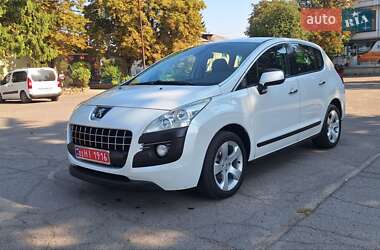 Позашляховик / Кросовер Peugeot 3008 2011 в Новоархангельську
