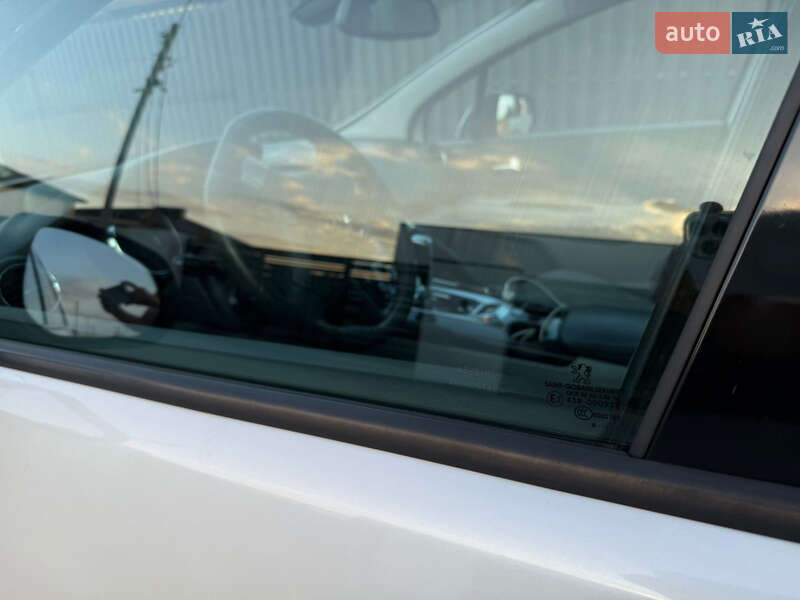 Позашляховик / Кросовер Peugeot 3008 2010 в Луцьку