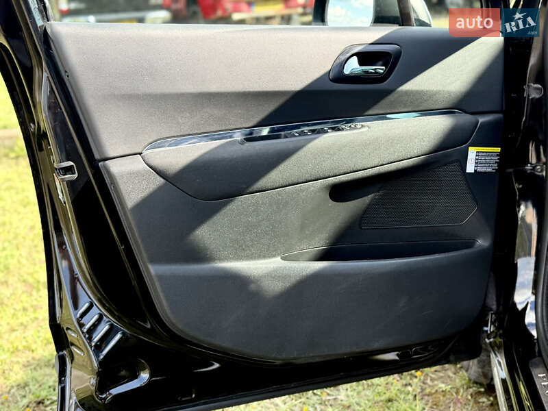 Внедорожник / Кроссовер Peugeot 3008 2013 в Львове фото 18 Внедорожник / Кроссовер Peugeot 3008 2013 в Львове