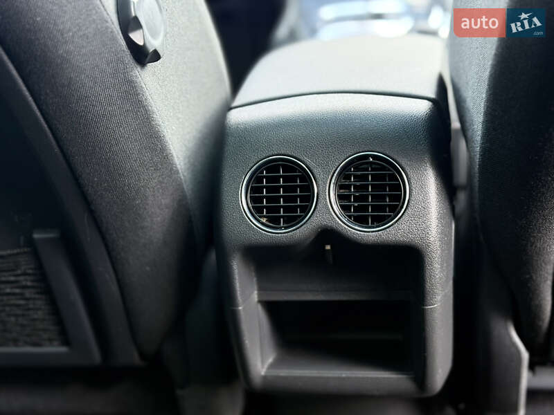 Внедорожник / Кроссовер Peugeot 3008 2013 в Львове фото 38 Внедорожник / Кроссовер Peugeot 3008 2013 в Львове