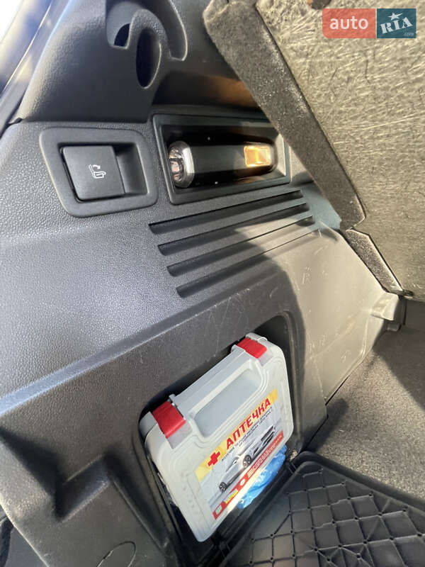 Внедорожник / Кроссовер Peugeot 3008 2010 в Тернополе фото 35 Внедорожник / Кроссовер Peugeot 3008 2010 в Тернополе