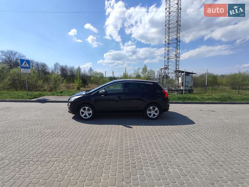 Позашляховик / Кросовер Peugeot 3008 2011 в Львові