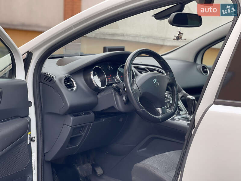 Позашляховик / Кросовер Peugeot 3008 2011 в Коломиї