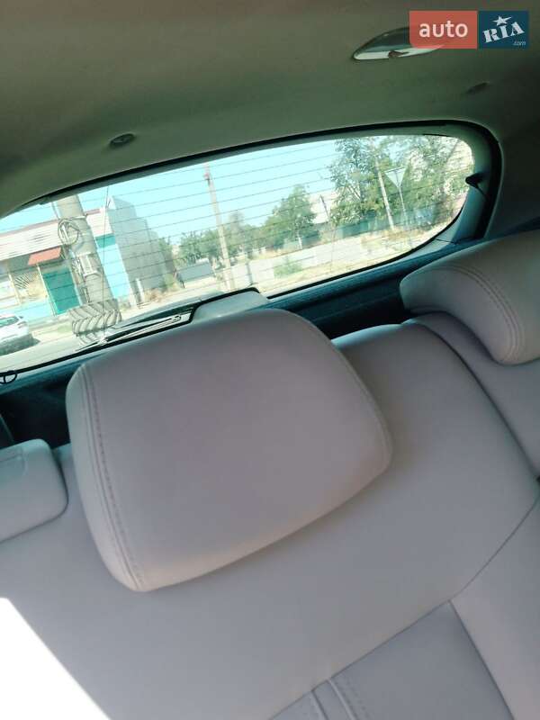 Позашляховик / Кросовер Peugeot 3008 2010 в Білгороді-Дністровському