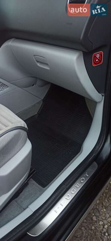 Внедорожник / Кроссовер Peugeot 3008 2010 в Львове