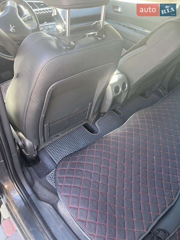 Внедорожник / Кроссовер Peugeot 3008 2015 в Киеве фото 3 Внедорожник / Кроссовер Peugeot 3008 2015 в Киеве