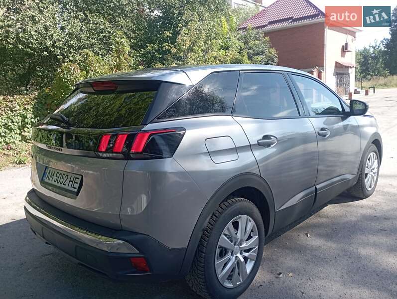 Внедорожник / Кроссовер Peugeot 3008 2017 в Казатине