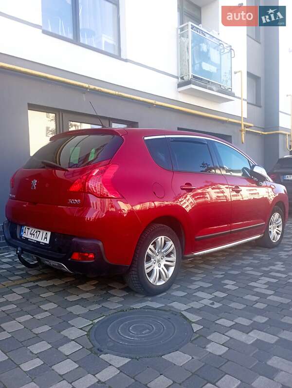 Позашляховик / Кросовер Peugeot 3008 2011 в Івано-Франківську
