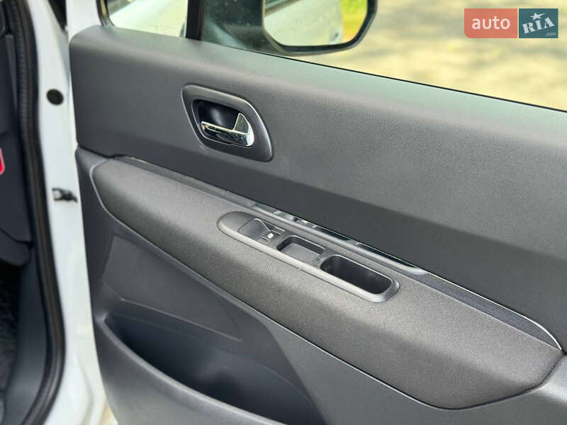 Позашляховик / Кросовер Peugeot 3008 2011 в Старокостянтинові