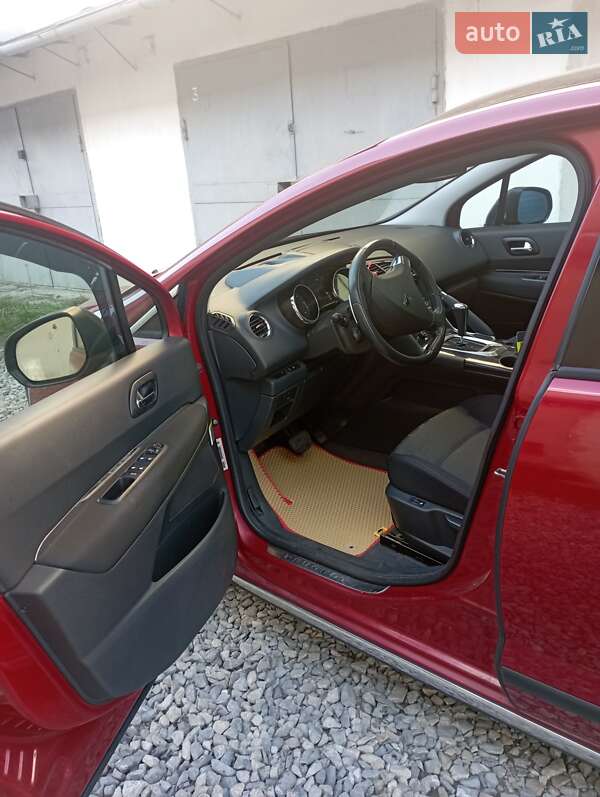 Позашляховик / Кросовер Peugeot 3008 2011 в Івано-Франківську
