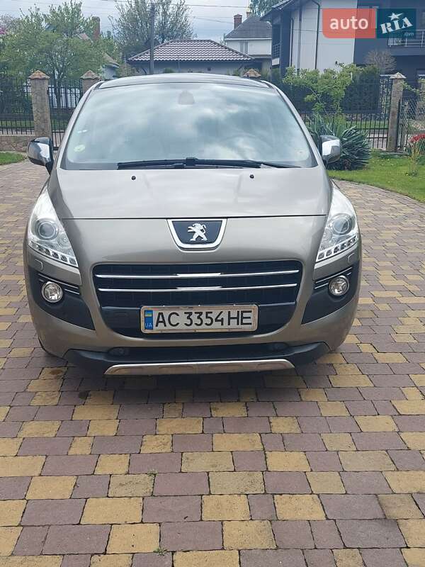 Позашляховик / Кросовер Peugeot 3008 2013 в Нововолинську