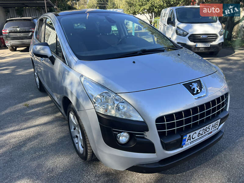 Позашляховик / Кросовер Peugeot 3008 2011 в Києві