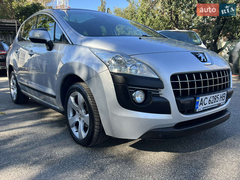 Позашляховик / Кросовер Peugeot 3008 2011 в Києві