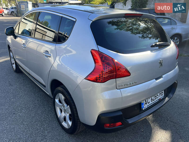 Позашляховик / Кросовер Peugeot 3008 2011 в Києві
