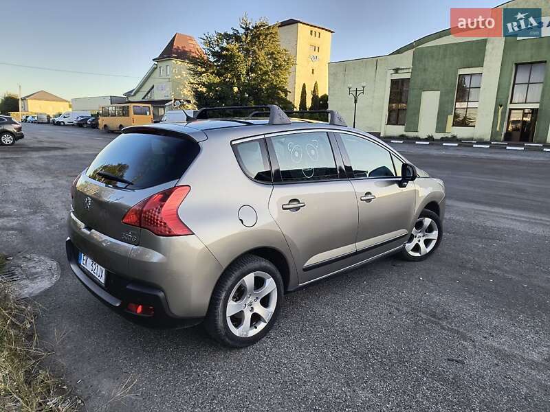 Внедорожник / Кроссовер Peugeot 3008 2011 в Калуше