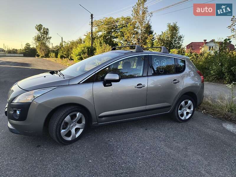 Внедорожник / Кроссовер Peugeot 3008 2011 в Калуше