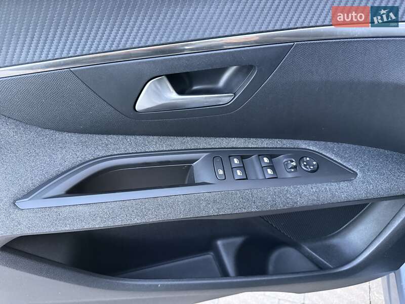 Позашляховик / Кросовер Peugeot 3008 2020 в Стрию