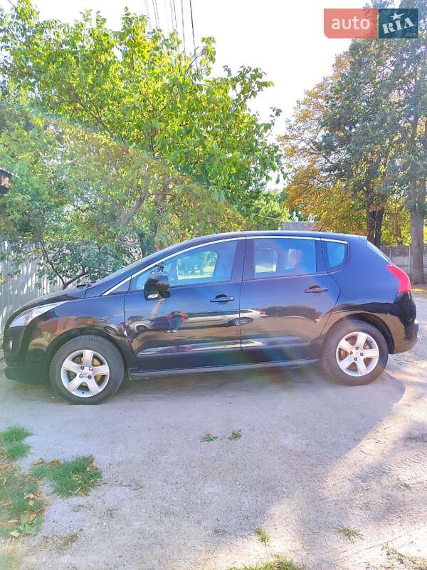 Позашляховик / Кросовер Peugeot 3008 2011 в Кропивницькому