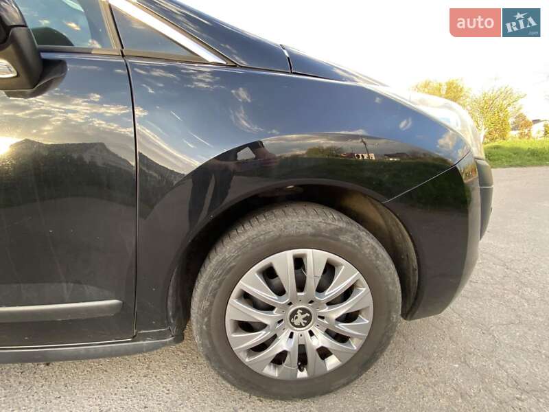 Внедорожник / Кроссовер Peugeot 3008 2013 в Ровно