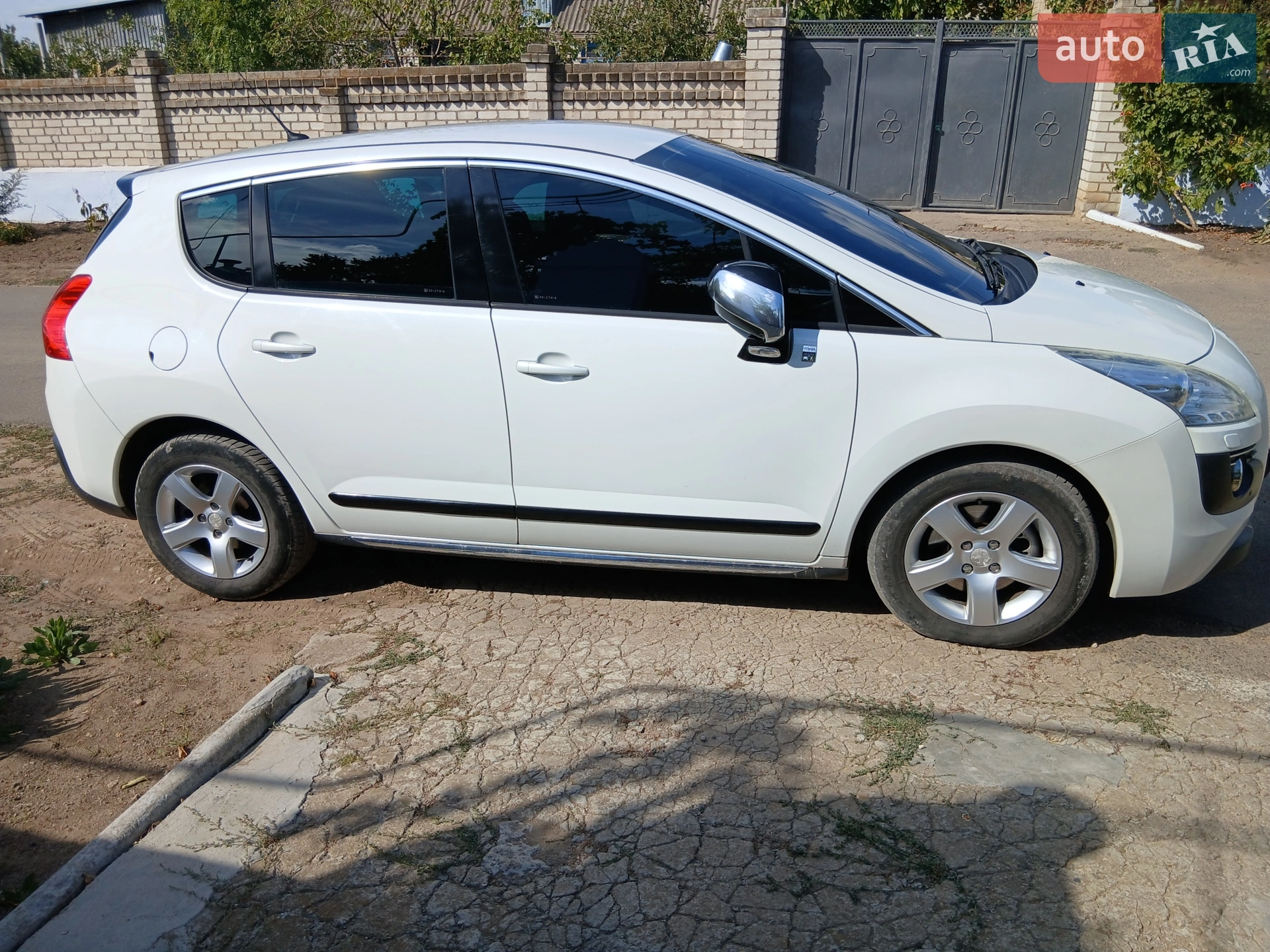 Peugeot 3008 2012 VIN VF3HURHC8CS233692 фото оголошення 5 з 13