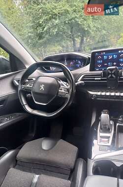 Внедорожник / Кроссовер Peugeot 3008 2018 в 