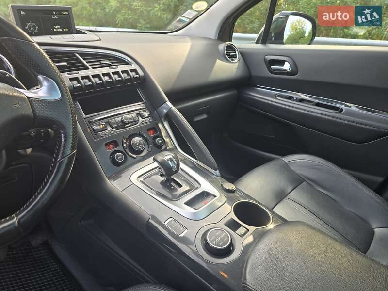 Позашляховик / Кросовер Peugeot 3008 2014 в Луцьку