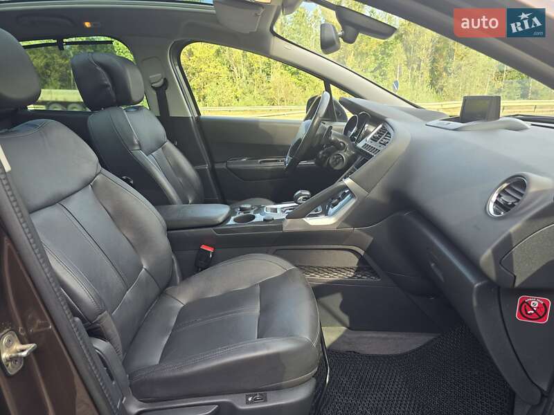 Позашляховик / Кросовер Peugeot 3008 2014 в Луцьку