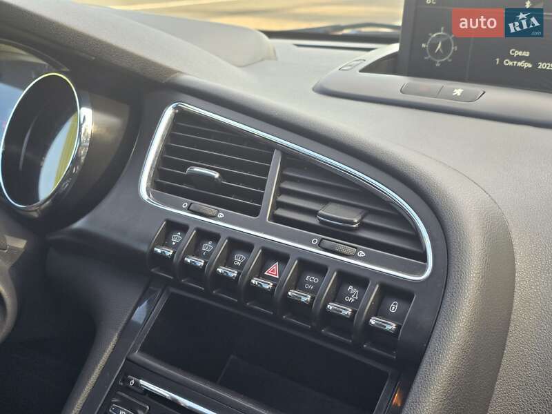 Позашляховик / Кросовер Peugeot 3008 2014 в Луцьку