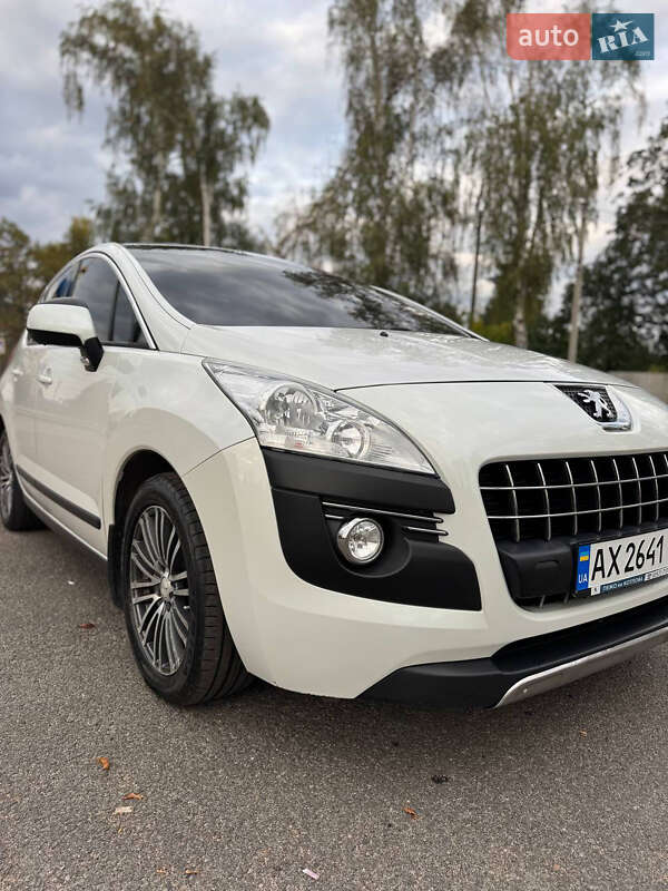 Позашляховик / Кросовер Peugeot 3008 2013 в Первомайську