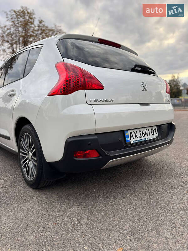Позашляховик / Кросовер Peugeot 3008 2013 в Первомайську