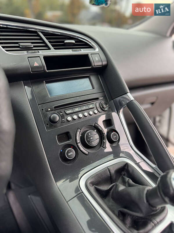 Позашляховик / Кросовер Peugeot 3008 2013 в Первомайську