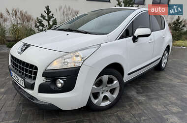 Позашляховик / Кросовер Peugeot 3008 2012 в Луцьку