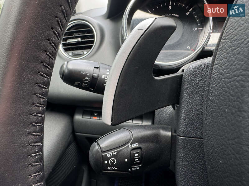 Позашляховик / Кросовер Peugeot 3008 2012 в Луцьку
