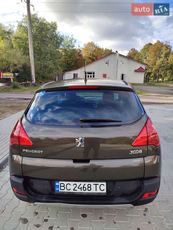 Позашляховик / Кросовер Peugeot 3008 2010 в Стрию