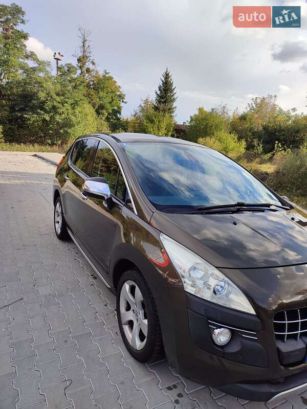 Позашляховик / Кросовер Peugeot 3008 2010 в Стрию