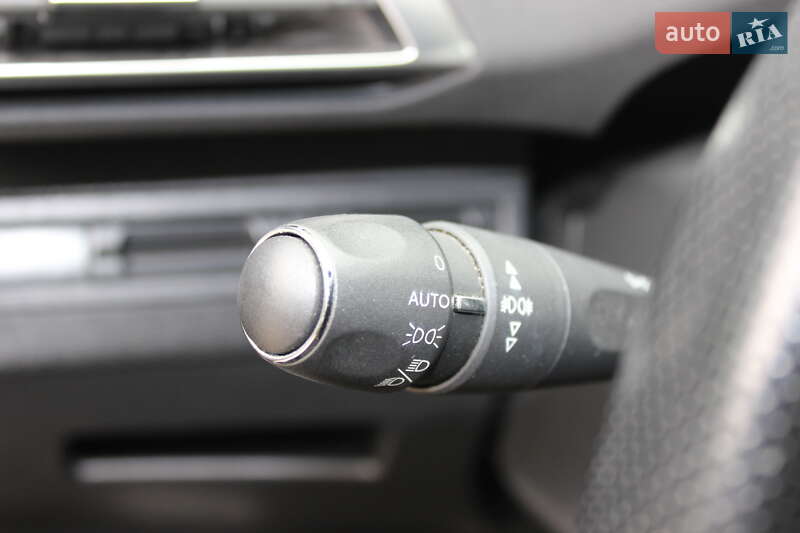 Позашляховик / Кросовер Peugeot 3008 2018 в Черкасах