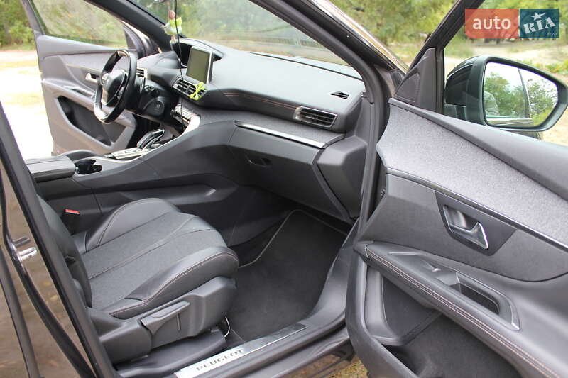 Позашляховик / Кросовер Peugeot 3008 2018 в Черкасах