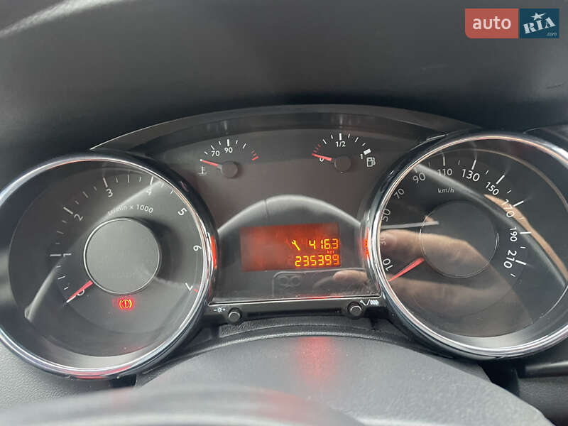 Внедорожник / Кроссовер Peugeot 3008 2011 в Почаеве фото 8 Внедорожник / Кроссовер Peugeot 3008 2011 в Почаеве