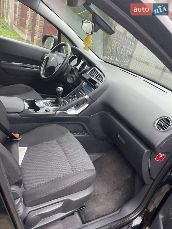 Внедорожник / Кроссовер Peugeot 3008 2011 в Почаеве фото 25 Внедорожник / Кроссовер Peugeot 3008 2011 в Почаеве