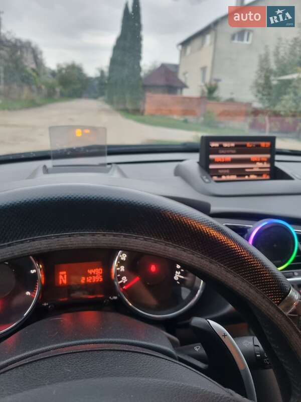 Позашляховик / Кросовер Peugeot 3008 2011 в Тернополі
