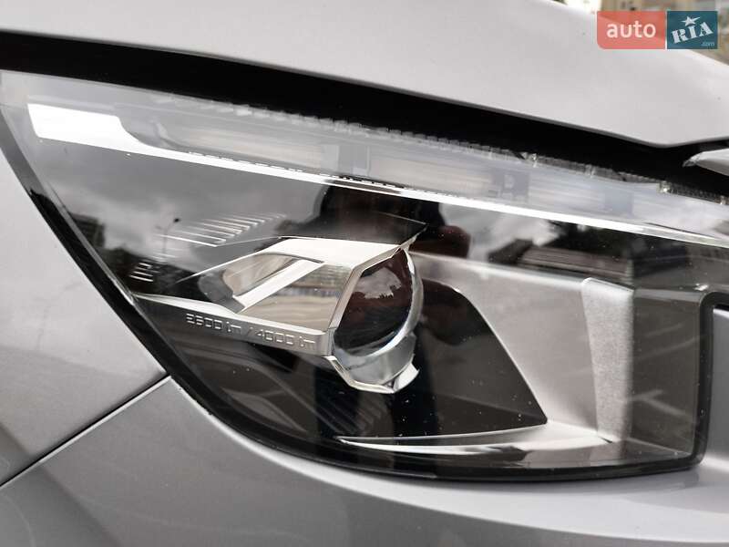 Внедорожник / Кроссовер Peugeot 3008 2020 в Киеве