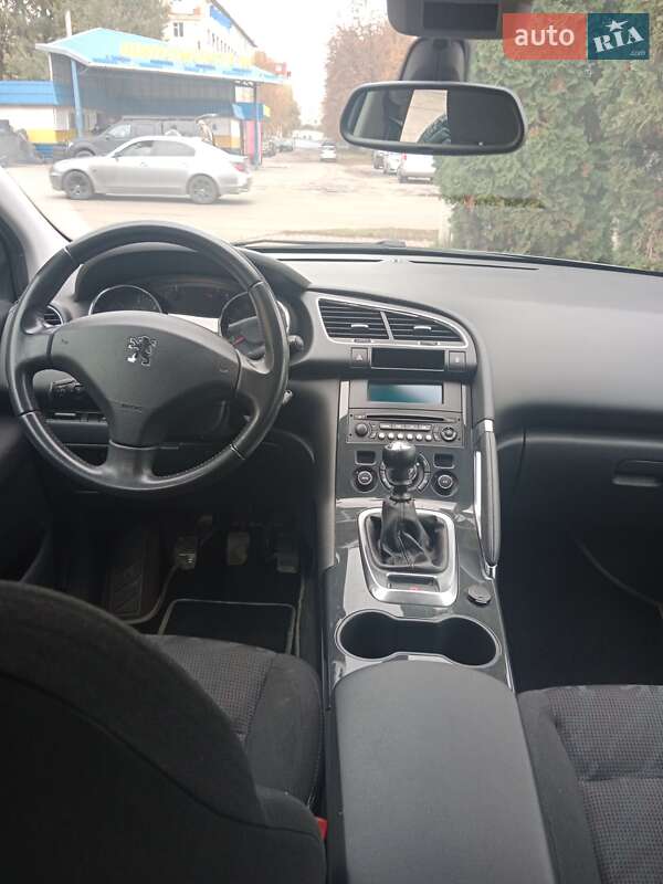 Позашляховик / Кросовер Peugeot 3008 2012 в Сумах