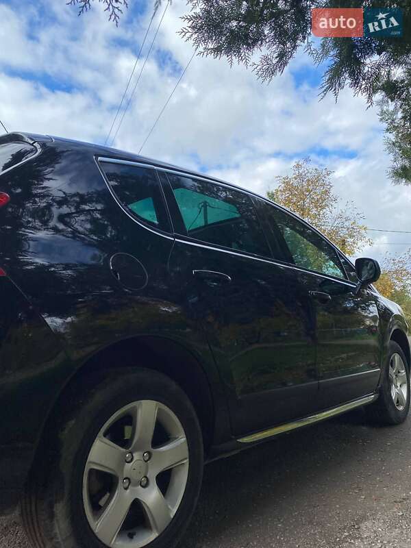 Внедорожник / Кроссовер Peugeot 3008 2010 в Надворной