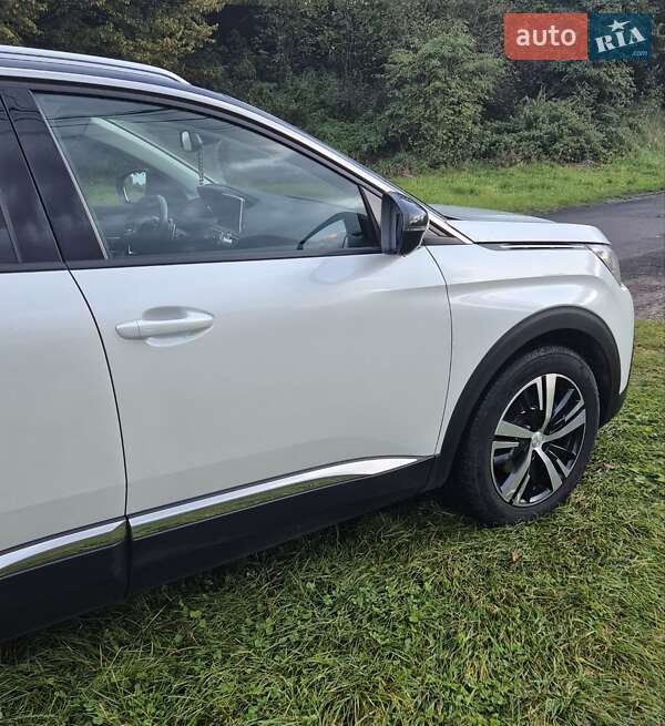 Позашляховик / Кросовер Peugeot 3008 2018 в Жовкві