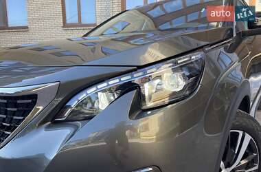 Внедорожник / Кроссовер Peugeot 3008 2020 в 